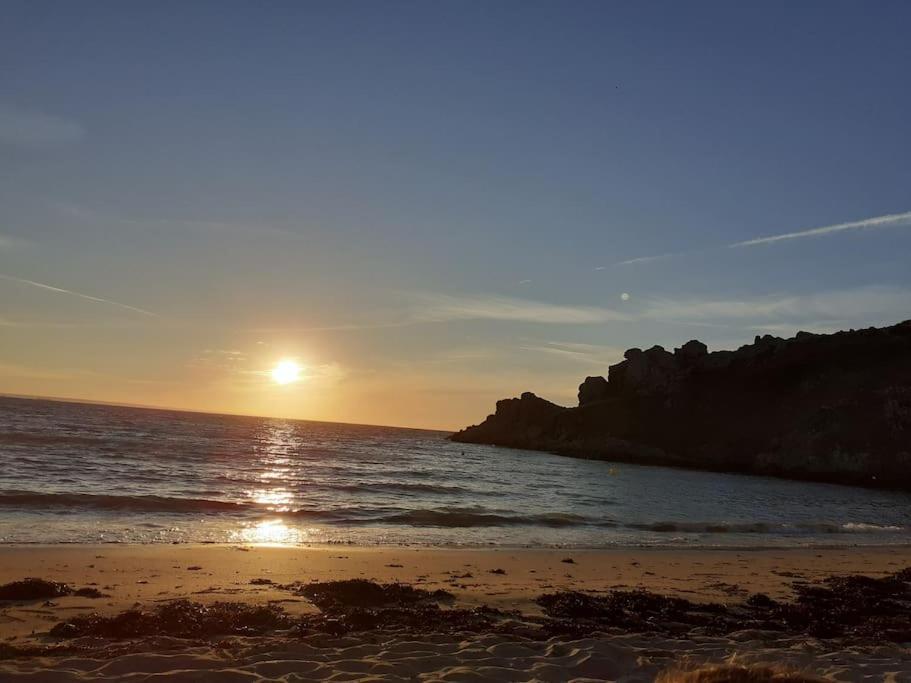 Maison Bretonne Au Centre De La Baie De St-Brieuc Yffiniac Esterno foto